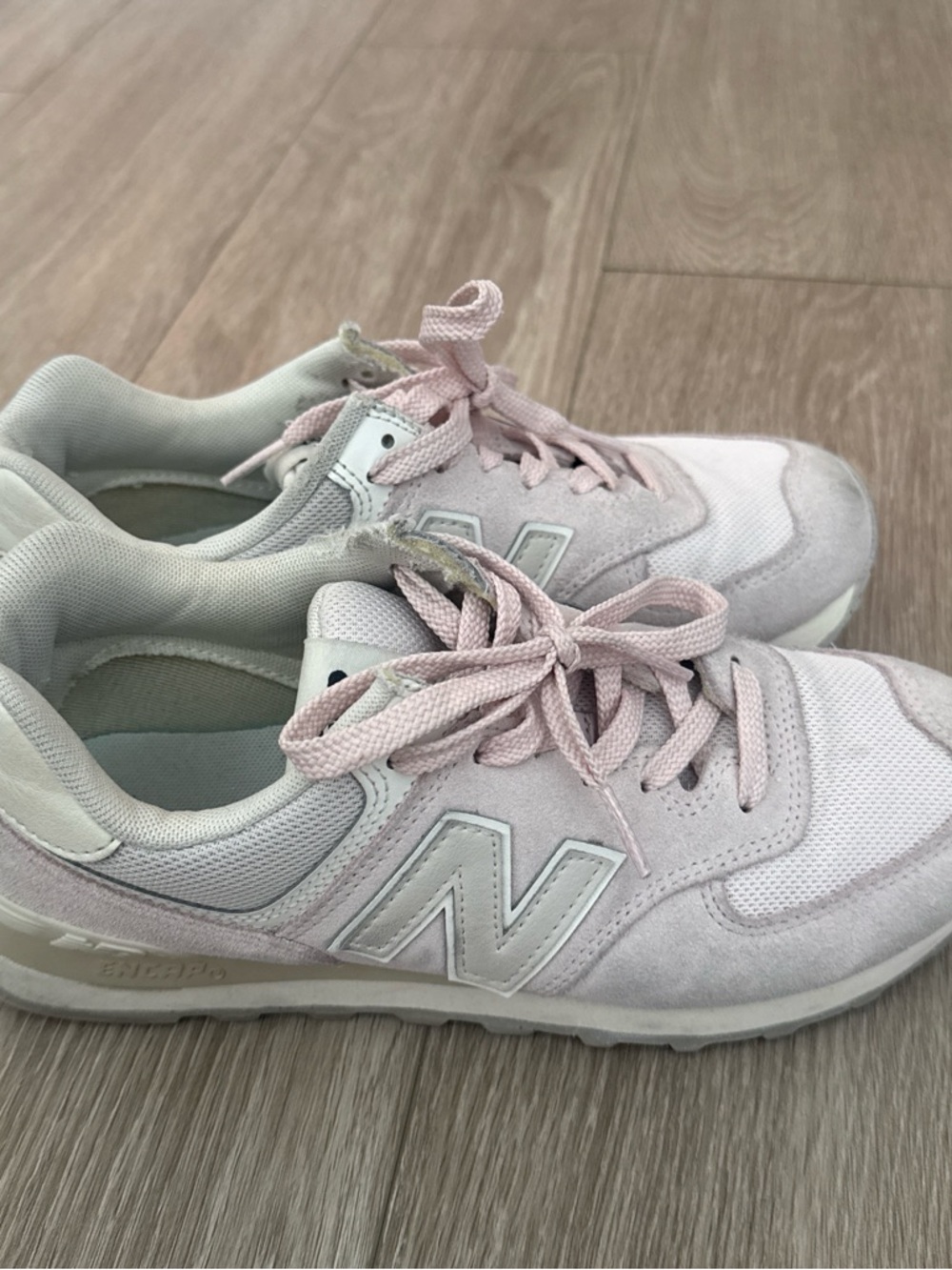New Balance 547 Pink & White Women's Sneakers